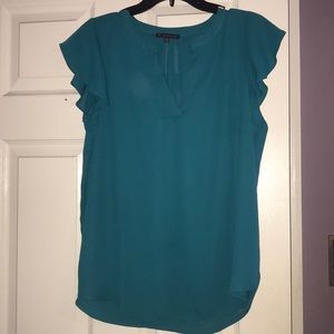 Flutter sleeve blouse